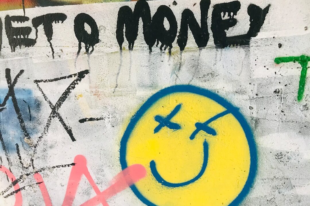 De ce majoritatea oamenilor pierd bani pe aplicații inutile