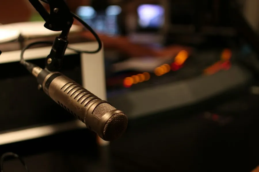 online radio broadcasting guide