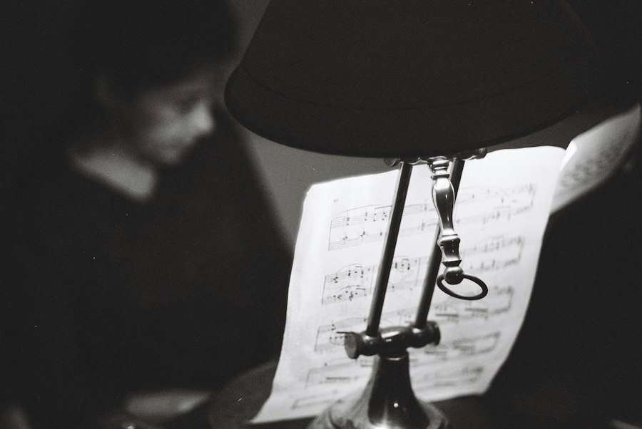 Photo light music analysis research recommendations
